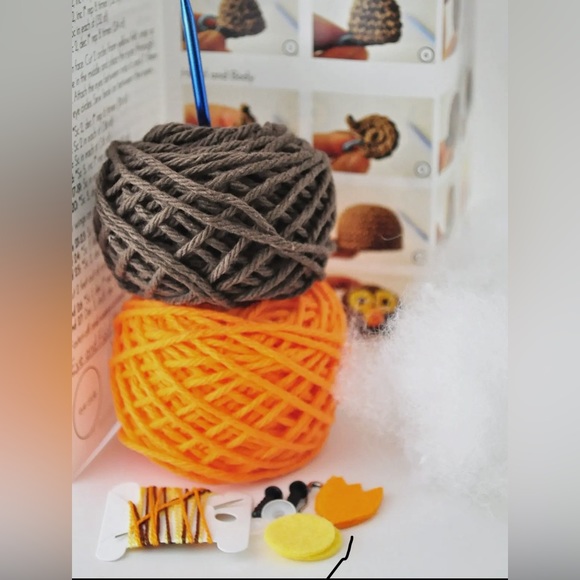 Brown Owl Crochet Kit - Picture 4 of 8